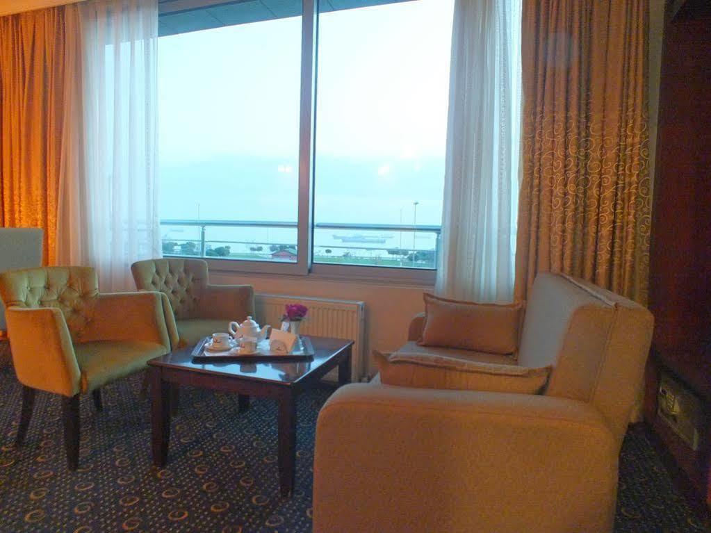 Sea Breeze Condominium Resort 比洛克西 外观 照片
