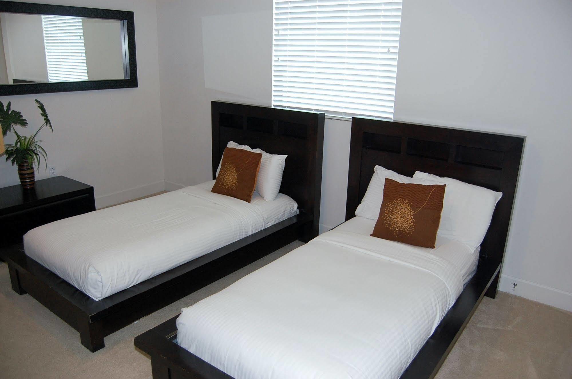 Sea Breeze Condominium Resort 比洛克西 外观 照片